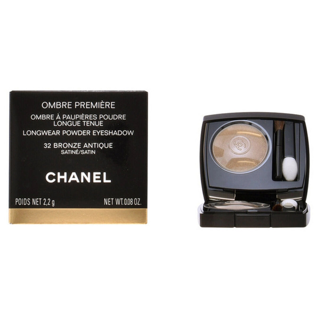 A compact of Chanel Première eyeshadow, 2.2 g, with an additional refill cartridge of 1.5 g, both featuring the Chanel logo.